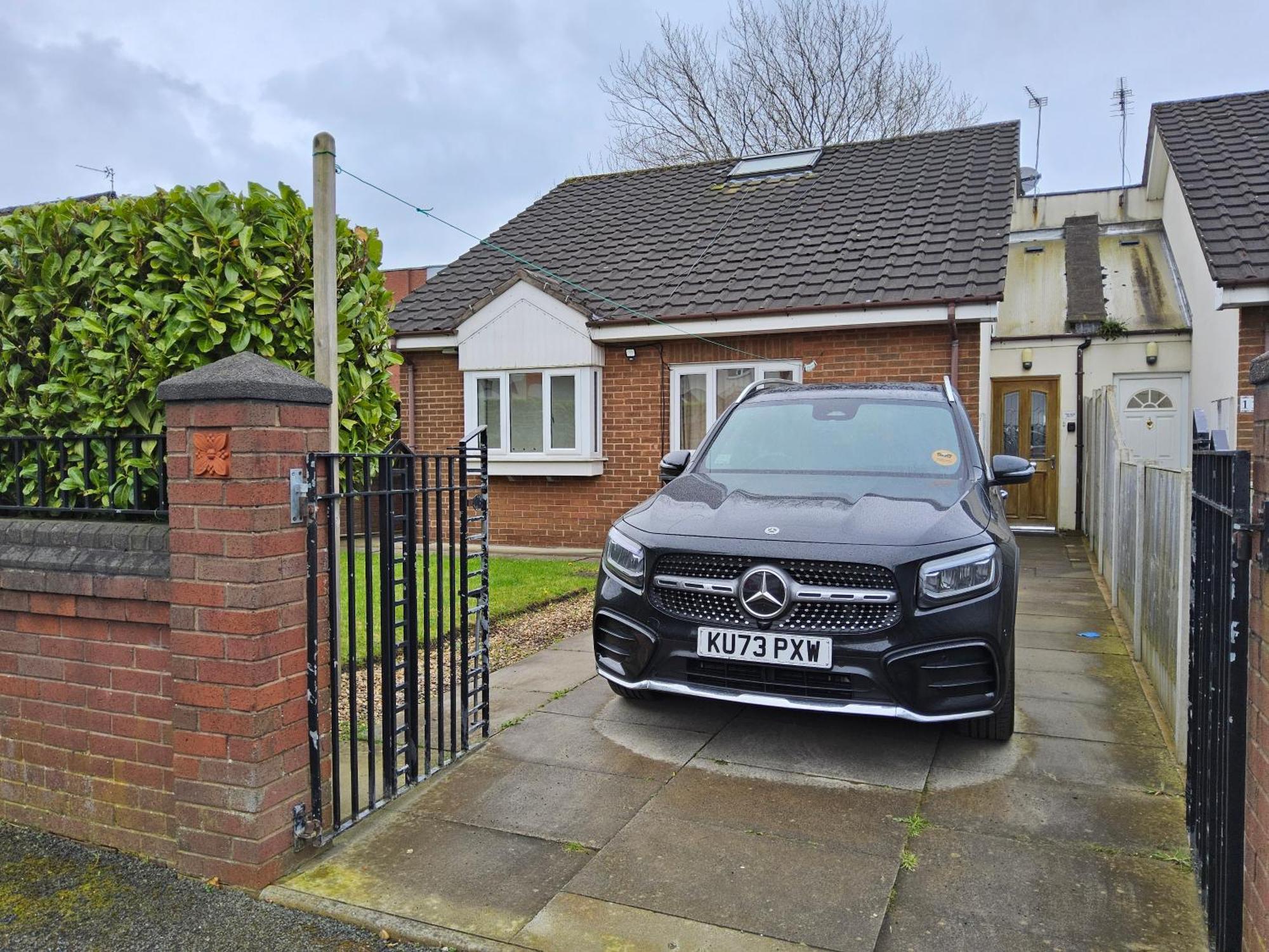 Bespoke Bungalow Salford Quays - Garden, Wifi And Parking Villa Manchester Exterior photo